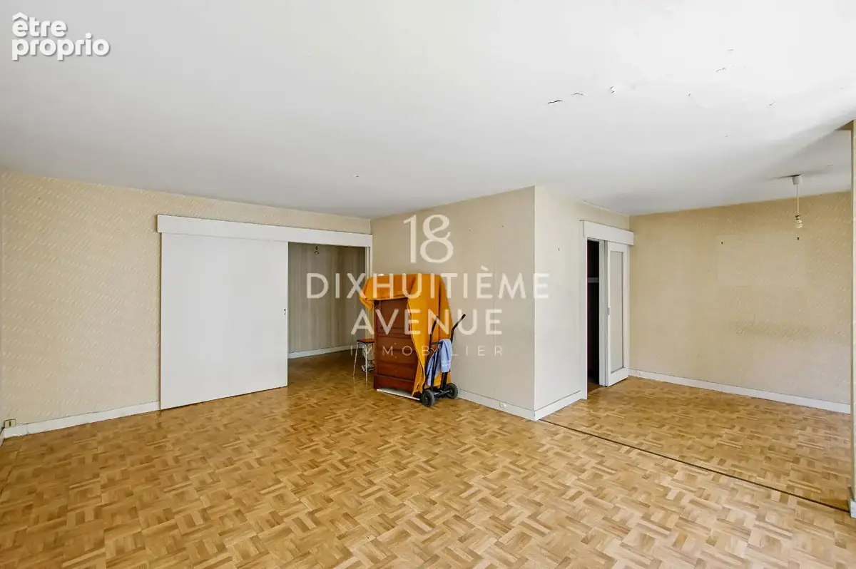 Rue Doudeauville - 4 pièces 85m² - balcon 8m² - double box - photo 4