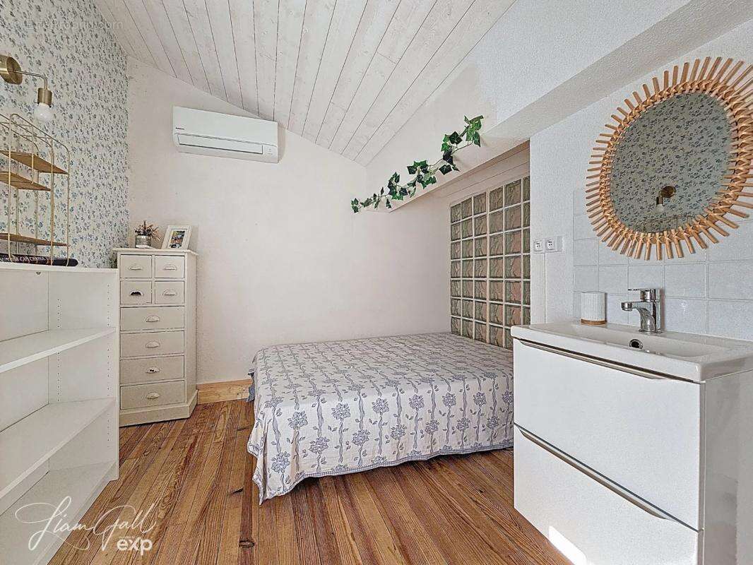 Maison à LAROQUE-DES-ALBERES