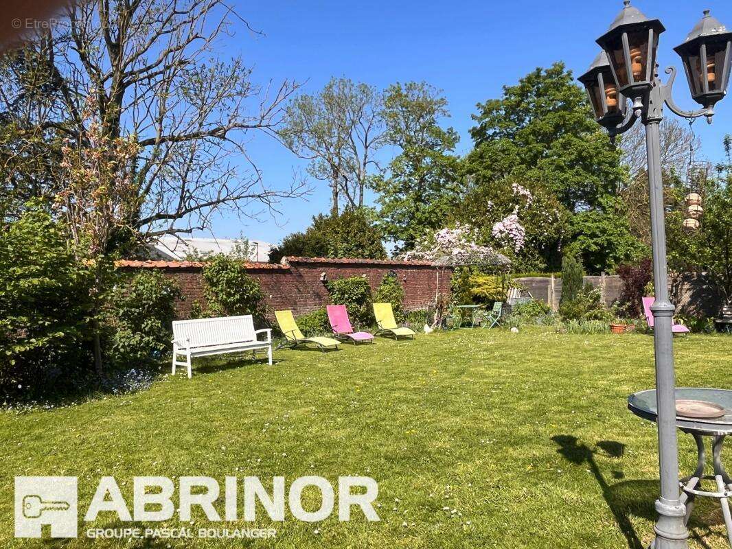 Maison à WATTIGNIES