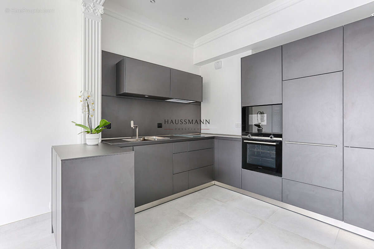 Appartement à PARIS-9E