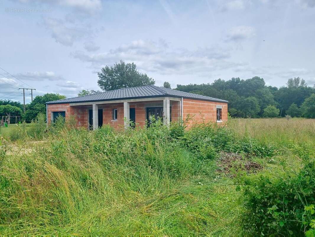 Photo 6 - Maison à MENESPLET