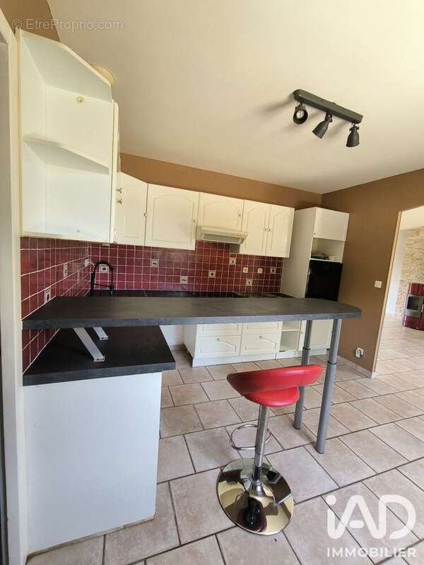 Maison 96 m² à Chalivoy-Milon  - photo 5
