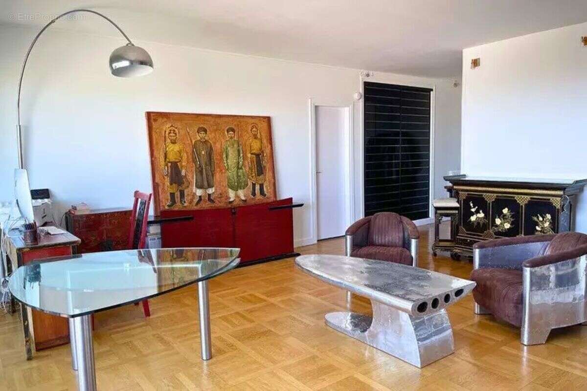 Appartement à GARCHES