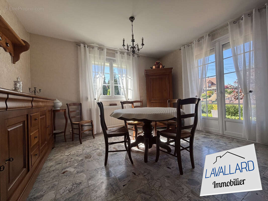 Maison à AILLY-SUR-NOYE