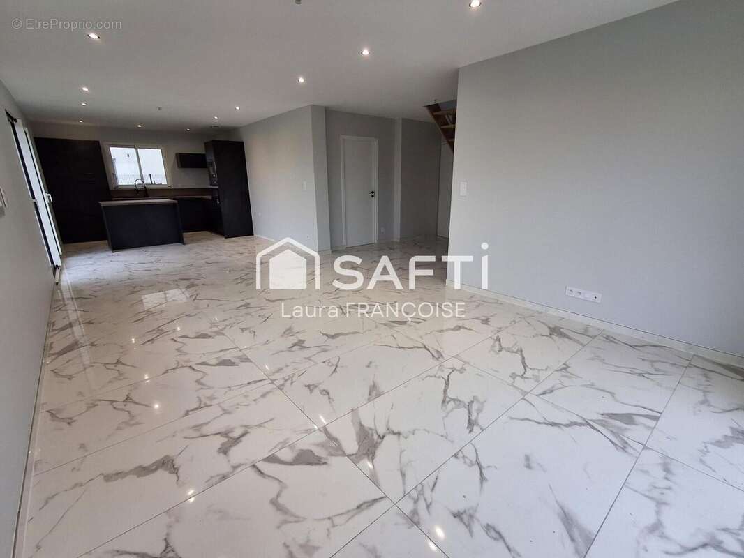 Photo 3 - Maison à BRETTEVILLE-SUR-LAIZE