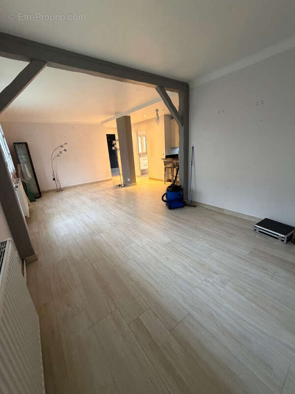 Appartement à LE RAINCY