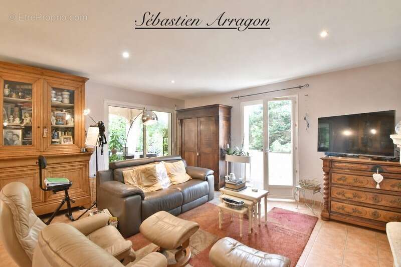 Entre Villeneuve-sur-Lot (47) et Saint-Sylvestre-sur-Lot – Belle maison de plain-pied avec piscine sur 3 800 m² - photo 4