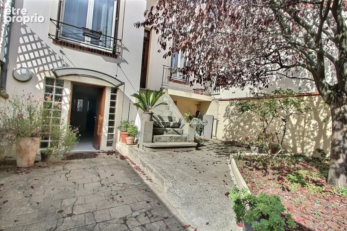 Maison à NANTERRE