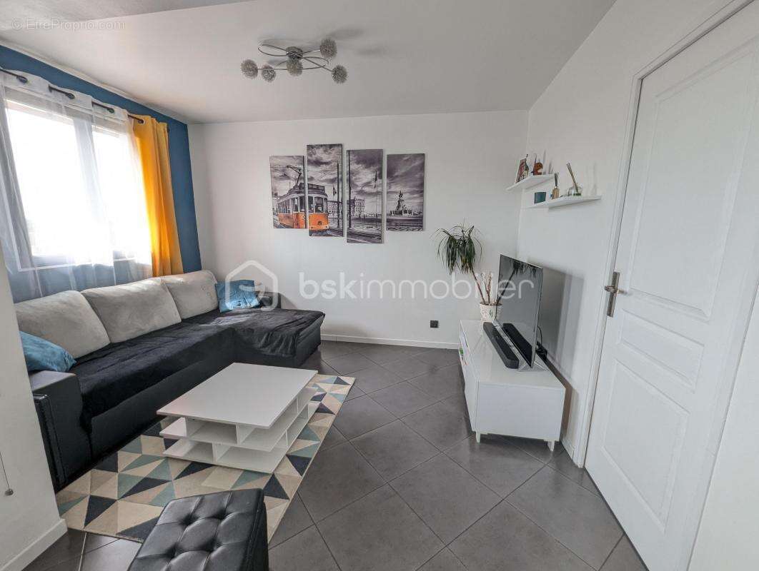 Appartement à OZOIR-LA-FERRIERE