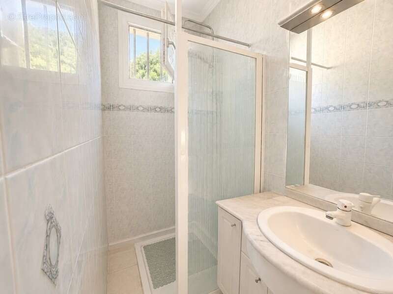 Maison de 5 pièces principales - photo 8