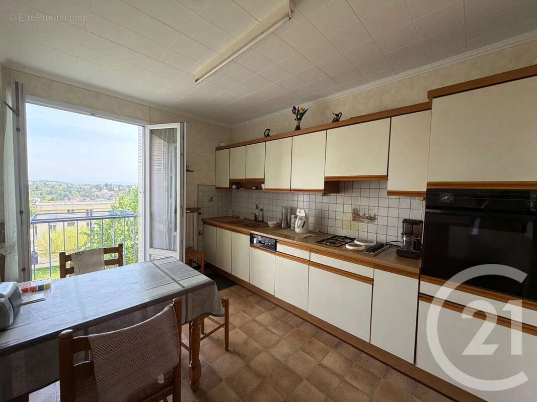 Appartement 76 m² à Annonay  - photo 2