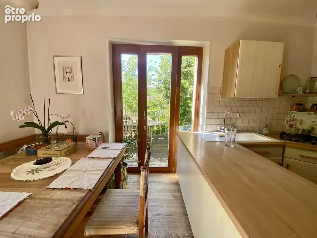 Quartier Sud   Maison familiale de charme avec jardin - photo 3