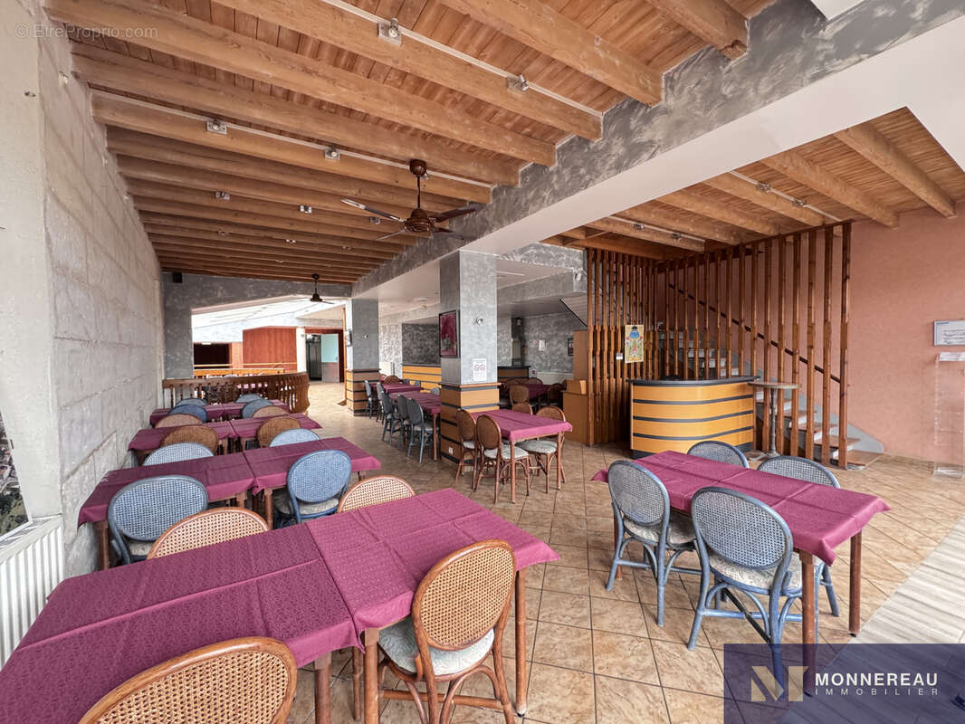  barbezieux-saint-hilaire (16)   restaurant, pub & licence iv   murs et fonds - photo 3