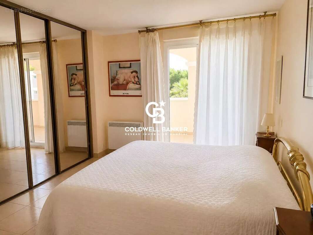 Appartement à CARQUEIRANNE