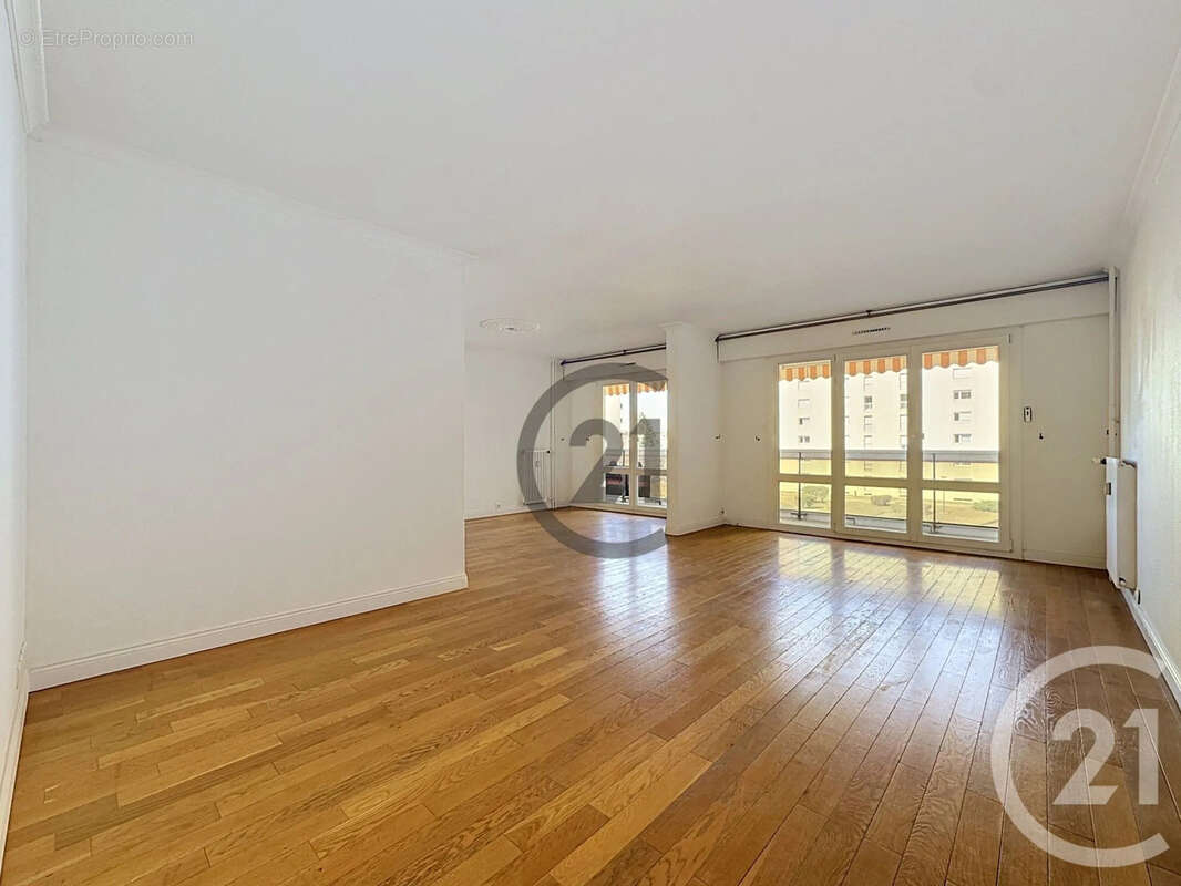 Appartement 107 m² à Reims  - photo 3
