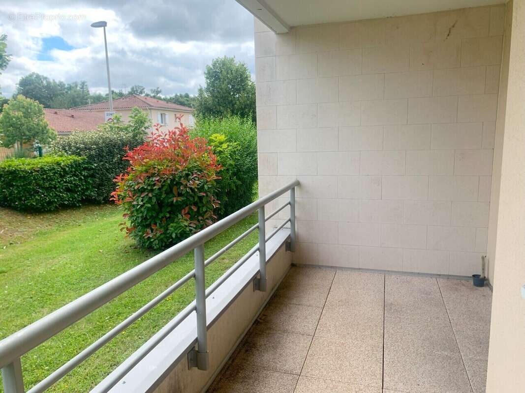 Appartement à COUZEIX