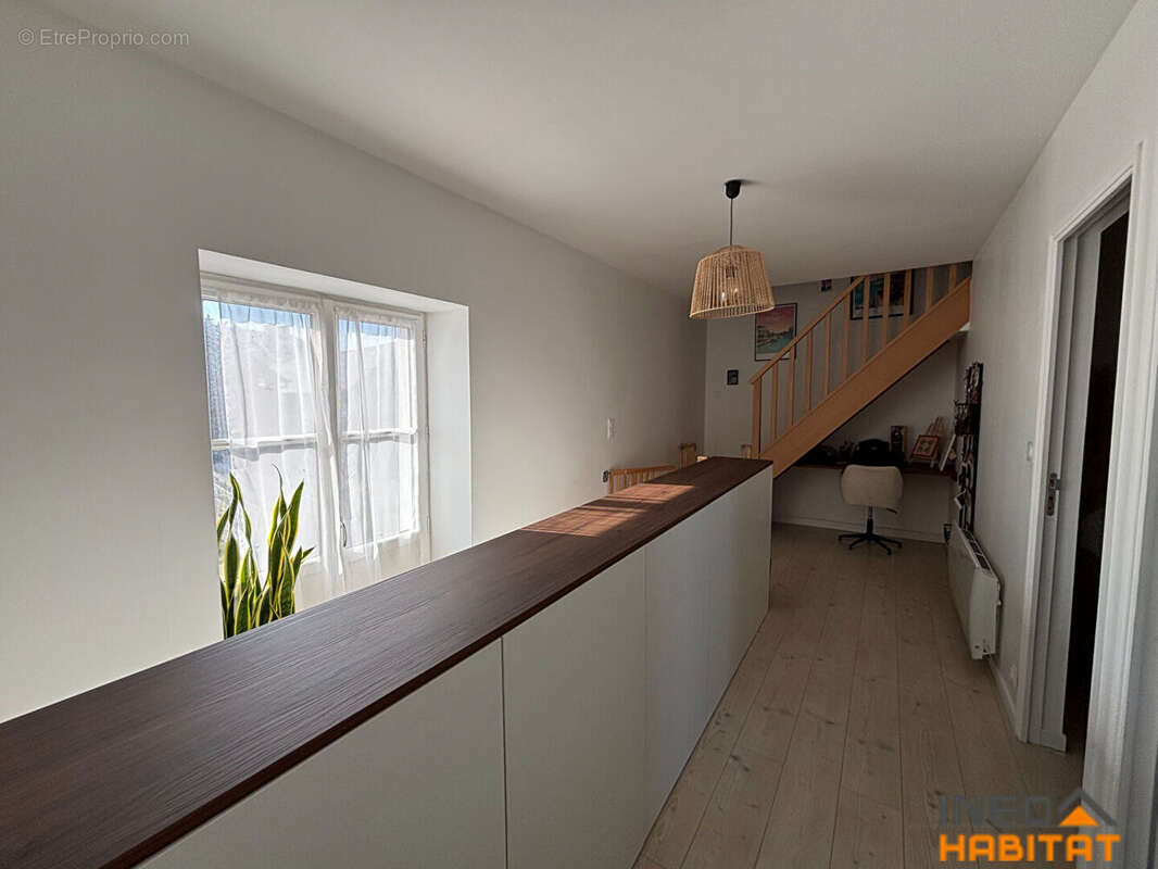 Maison La Chapelle Chaussee 4 pièce(s) 102 m2 - photo 9