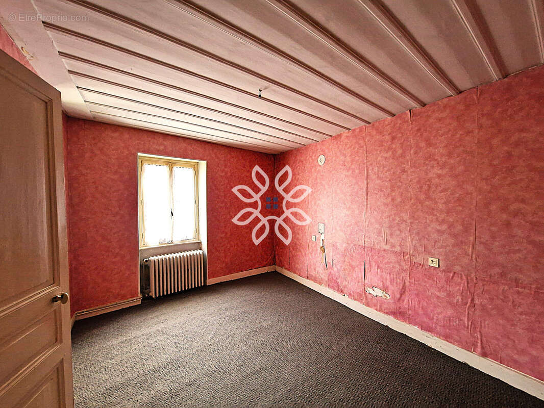 Maison à SAINTE-FLORINE