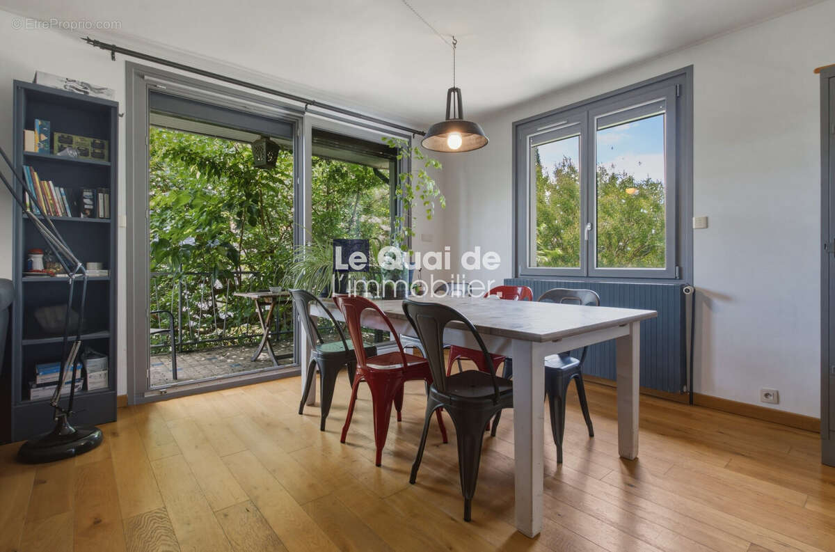 Maison 112 m² à Saint-Egreve  - photo 3