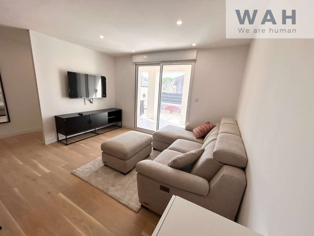 Appartement à VERGEZE