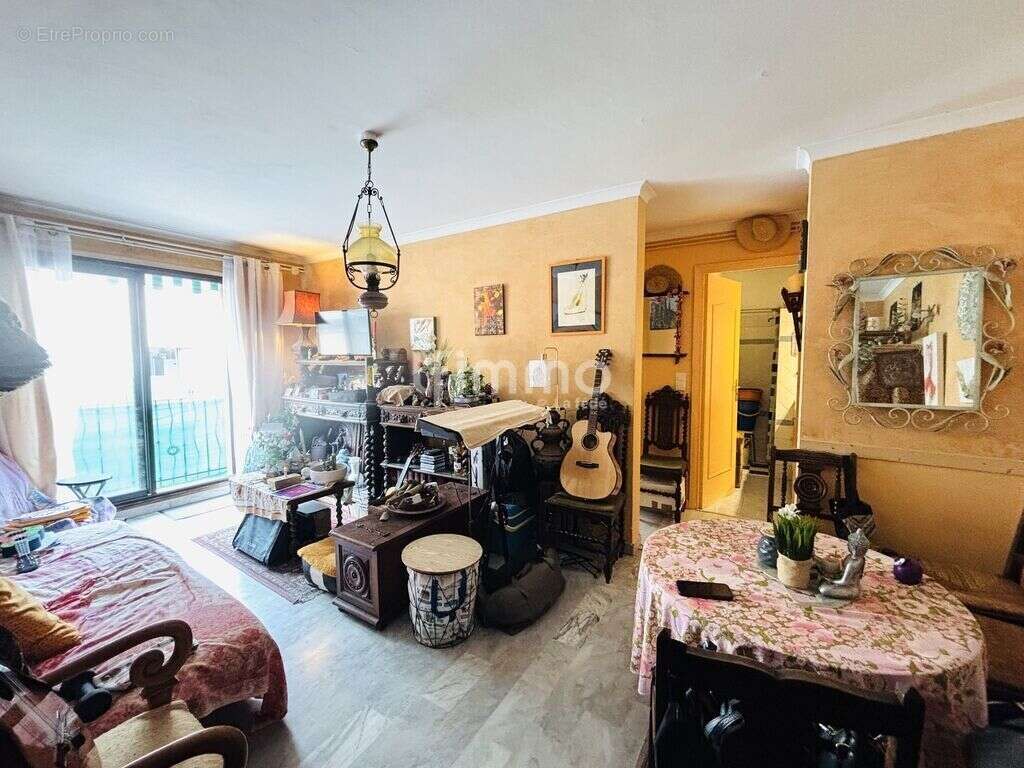 Appartement à CAGNES-SUR-MER