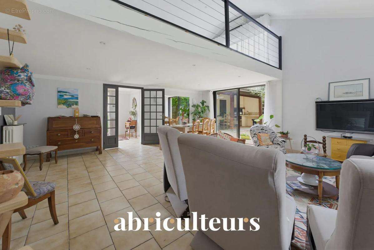 Maison avec piscine vente à  Bordeaux quartier Cauderan (33200) - photo 6