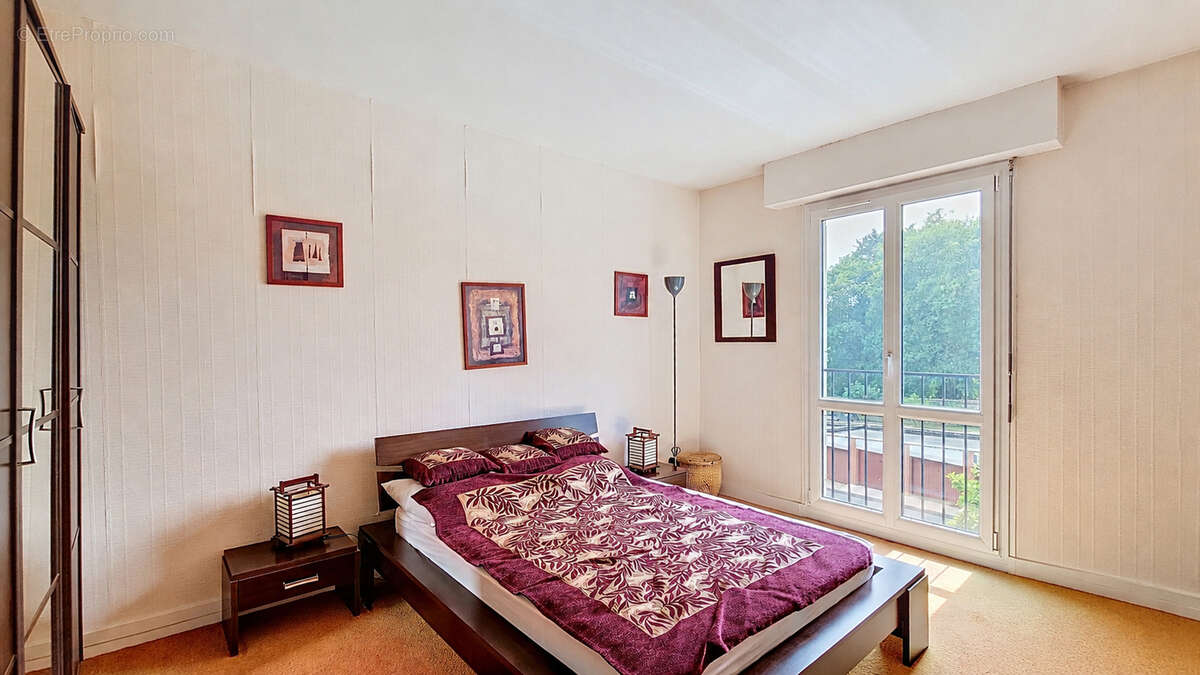 AVON Trinagle d'or - F5, 3chambres - séjour 40m² - 2 terrasses, garage, cave - photo 8