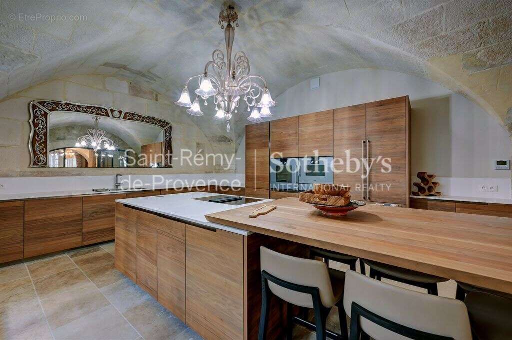 Maison à SAINT-REMY-DE-PROVENCE