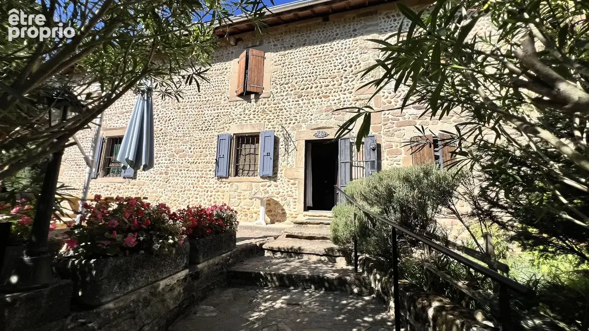 Campagne 200 m² grand terrain 8500 m² - photo 6