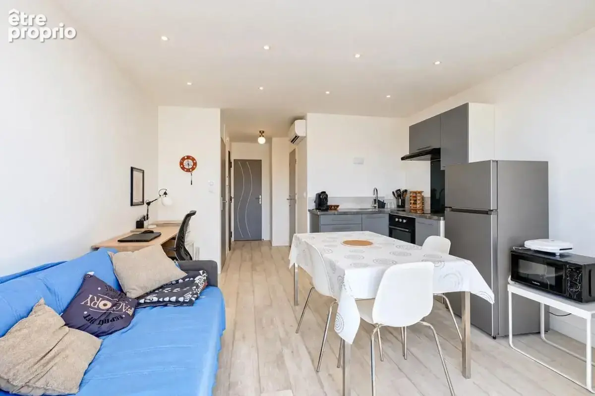 Villeurbanne 2 pièces de 34 m² traversant climatisé et meublé - photo 3