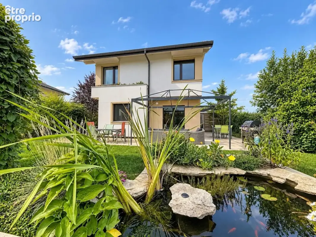 Maison à CHENS-SUR-LEMAN