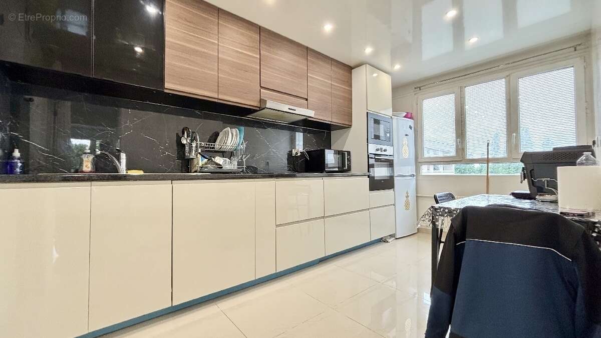 Appartement à LOUVRES