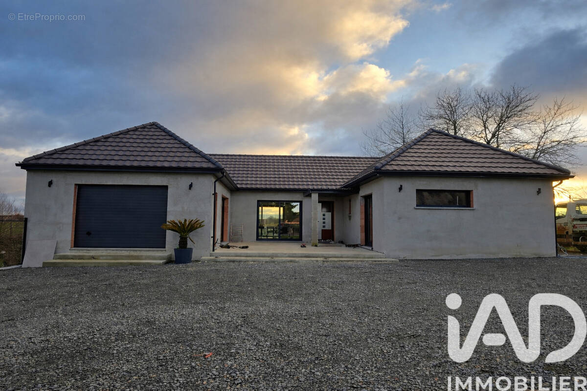 Photo 1 - Maison à DOLLON