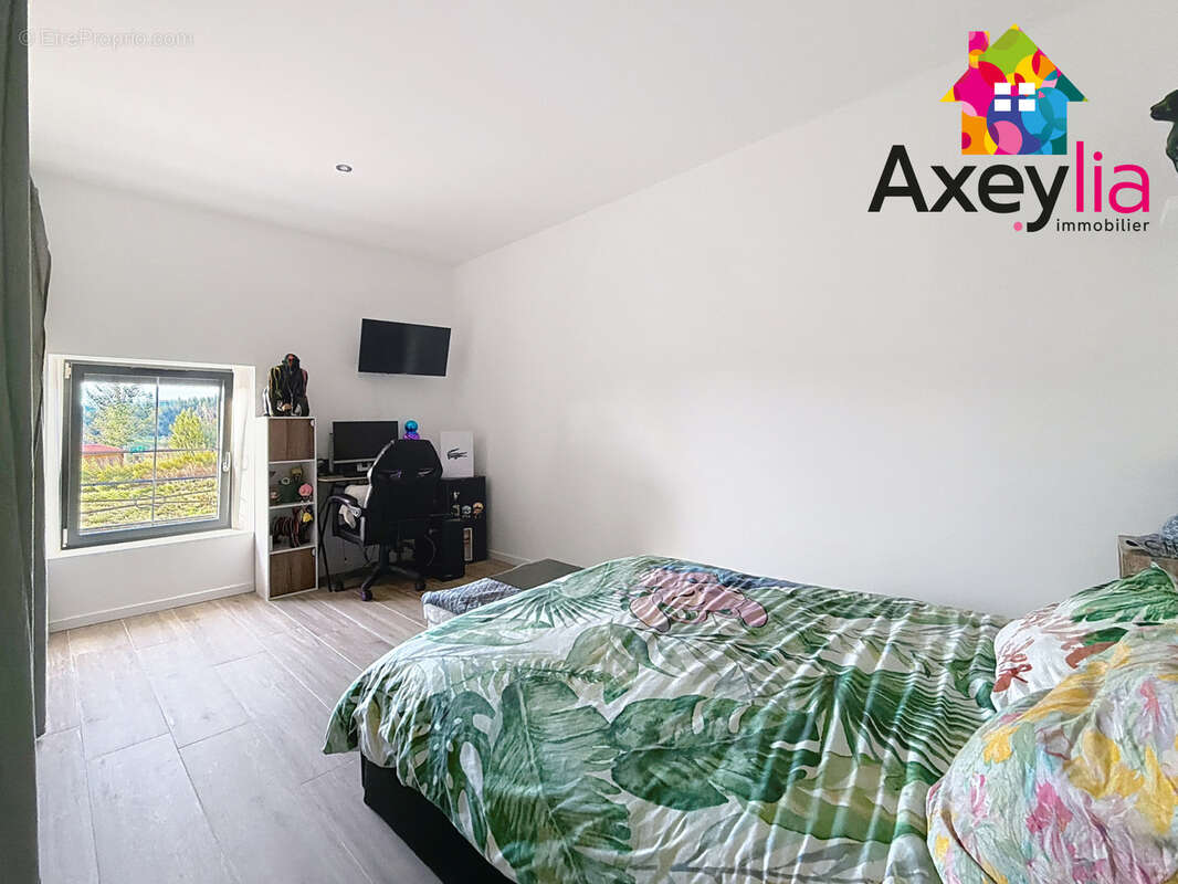 Appartement à AMBIERLE
