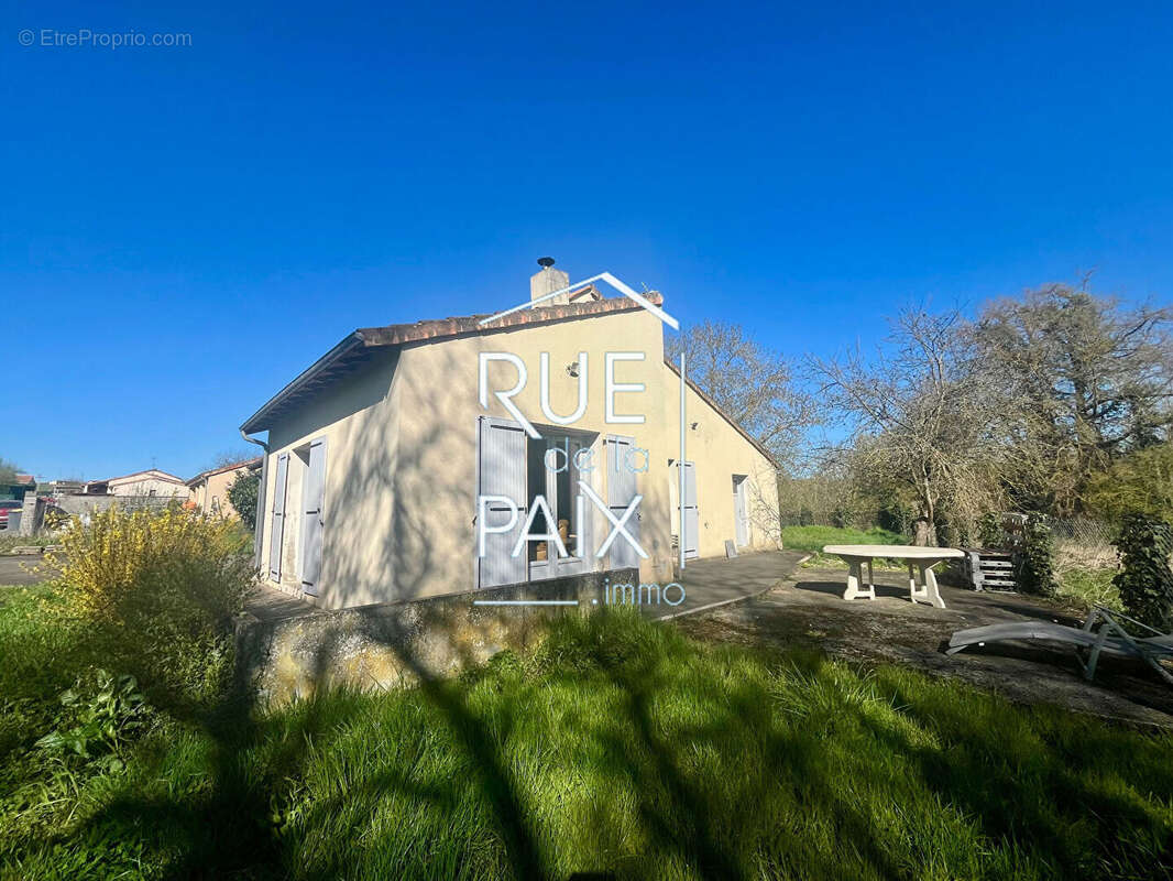 Maison à LOUIN