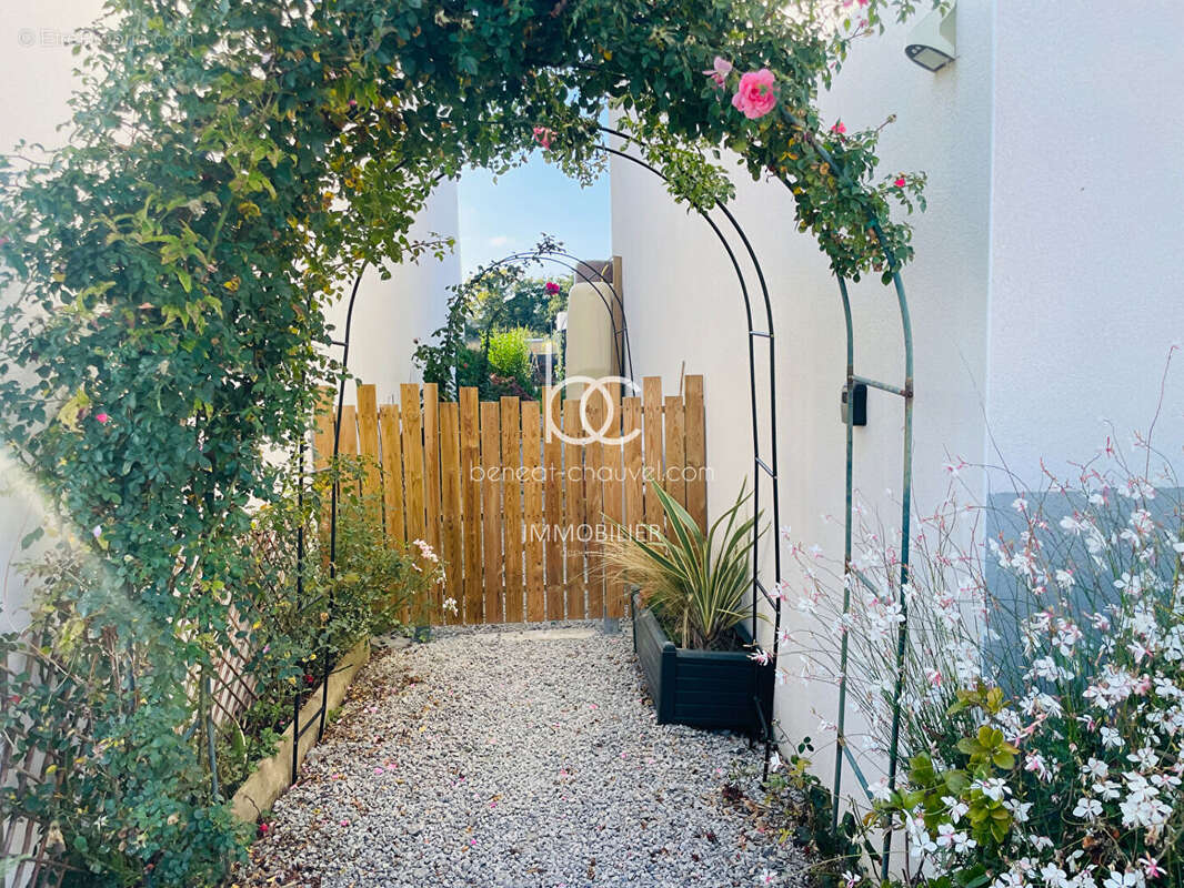 Maison à LE TOUR-DU-PARC