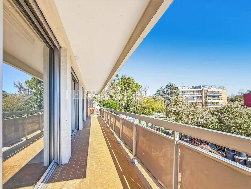 Appartement à MARSEILLE-8E