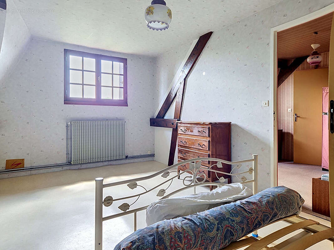 Maison à LA HAYE-MALHERBE