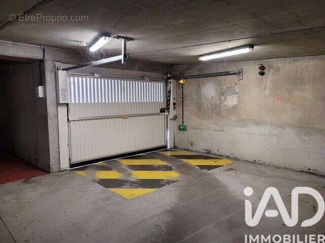 Photo 5 - Parking à ANTONY