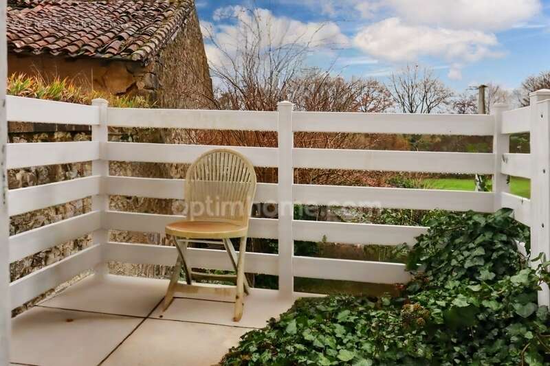 Maison à MAGNAC-LAVAL