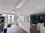 Commerce à PARIS-16E