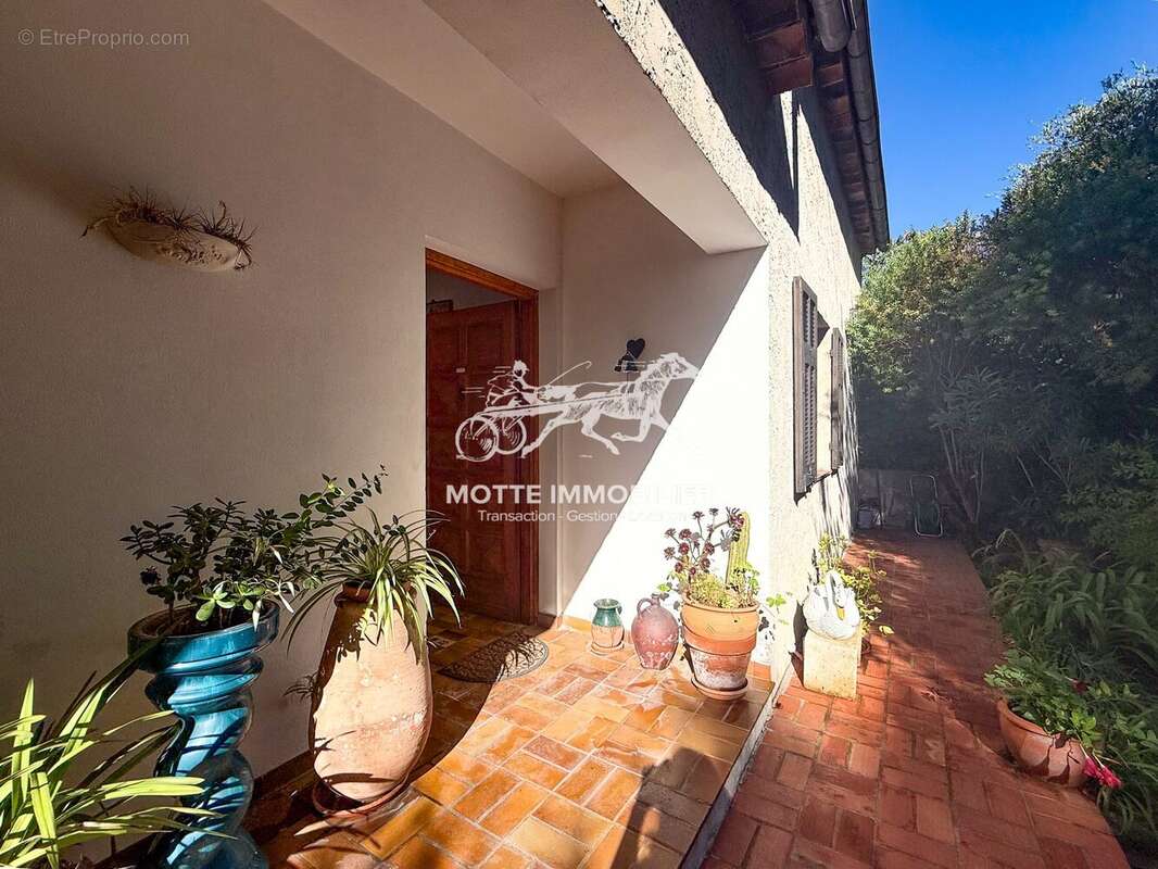 Maison à CAGNES-SUR-MER