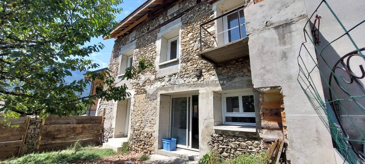 Maison à PONTCHARRA