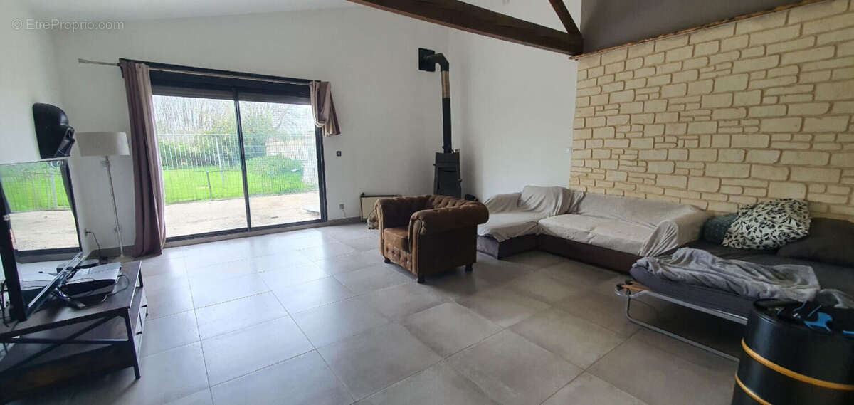 Maison à TONNAY-CHARENTE