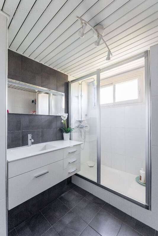 Appartement à MARSEILLE-12E