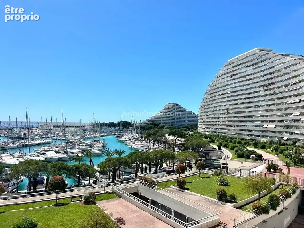 Appartement à VILLENEUVE-LOUBET
