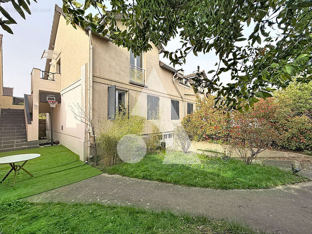 Appartement à RUEIL-MALMAISON