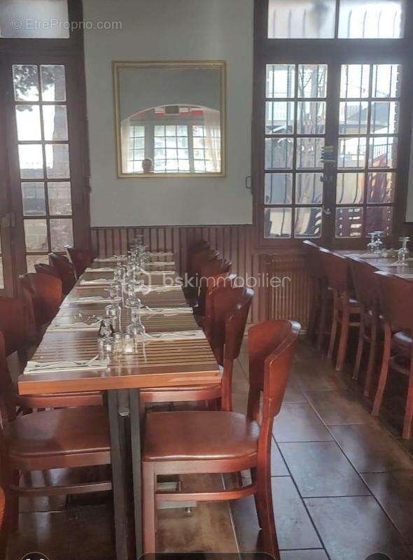Immeuble mixte  habitation et restaurant - photo 15
