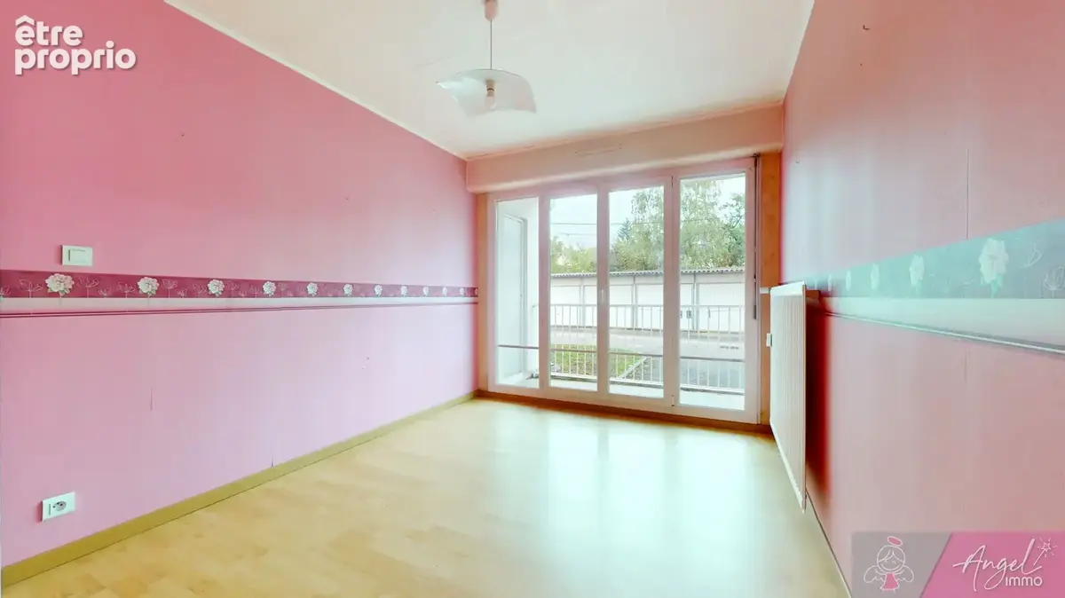 Appartement lumineux de 95 m2 avec 3 chambres, balcon et garage   Dole - photo 6