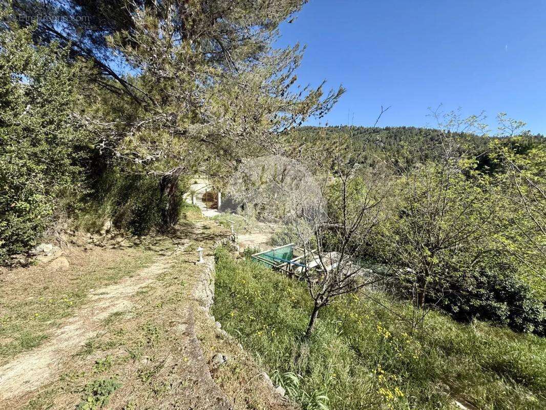 Maison à ROQUEVAIRE